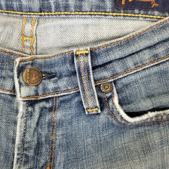 Citizens Of Humanity Boho Distressed Jean Shorts - Picture 9 of 11